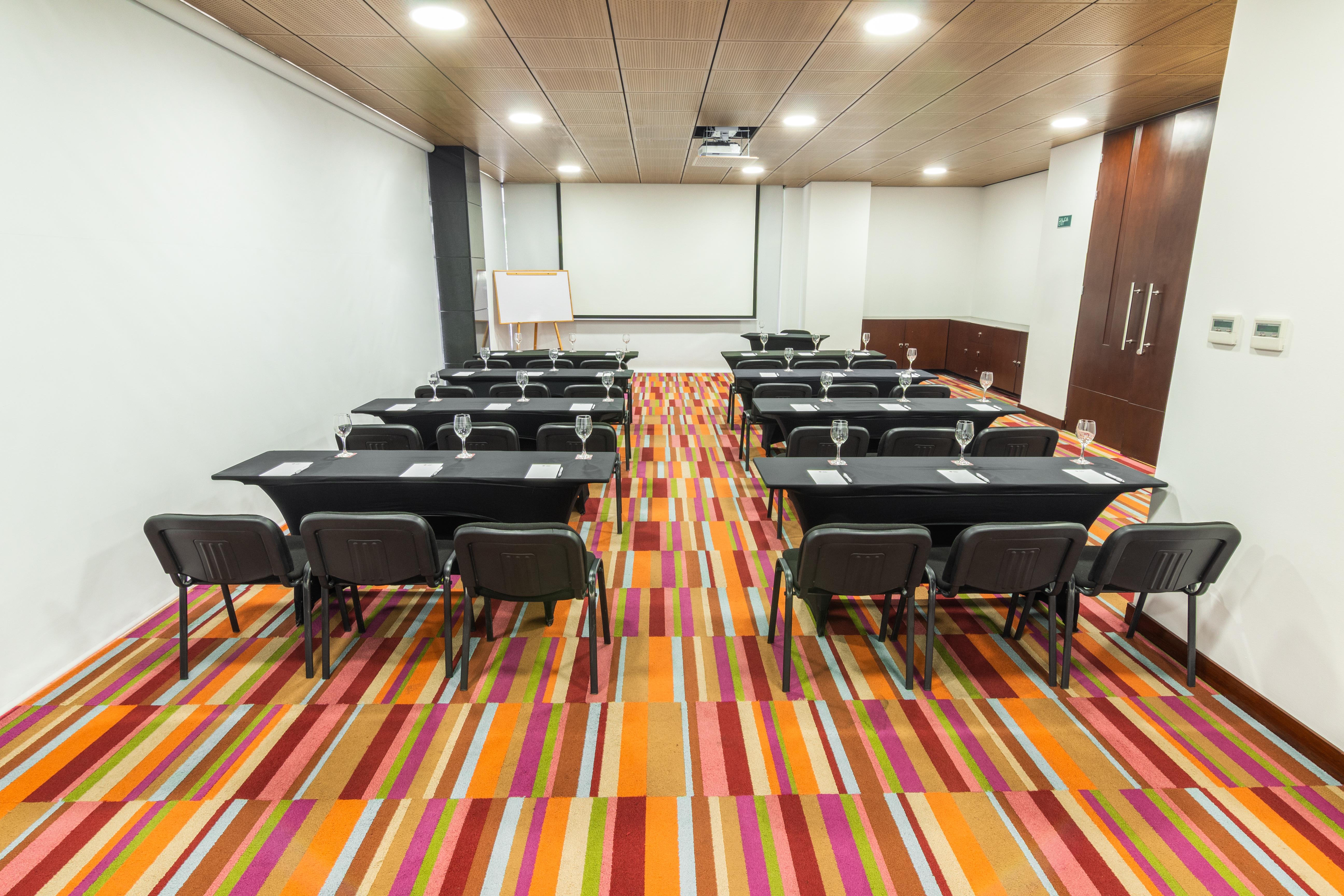 โรงแรมเบสท์เวสเทิร์น พลัส 93 พาร์ค โบโกตา ภายนอก รูปภาพ Meeting room at the hotel
