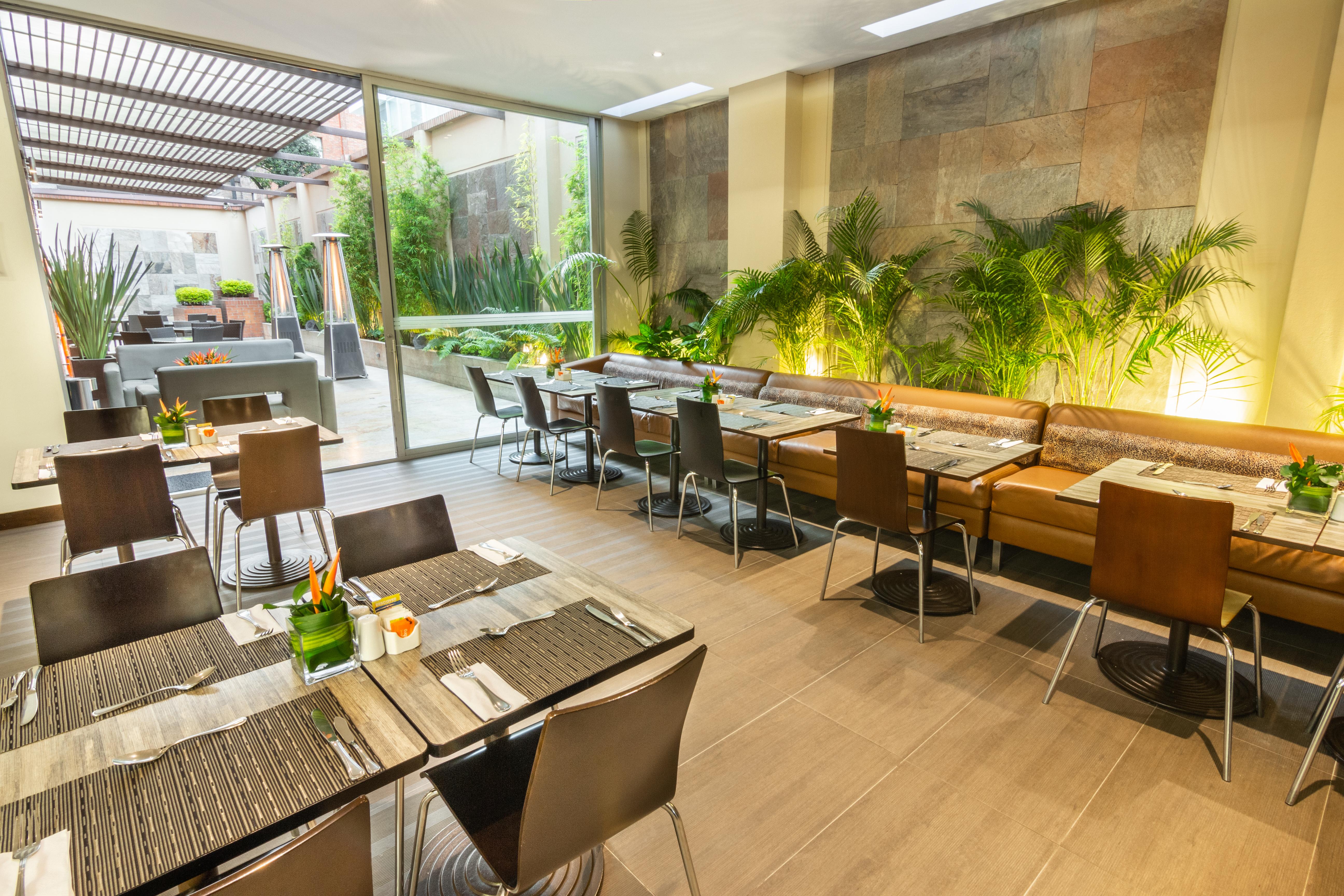 โรงแรมเบสท์เวสเทิร์น พลัส 93 พาร์ค โบโกตา ภายนอก รูปภาพ Restaurant